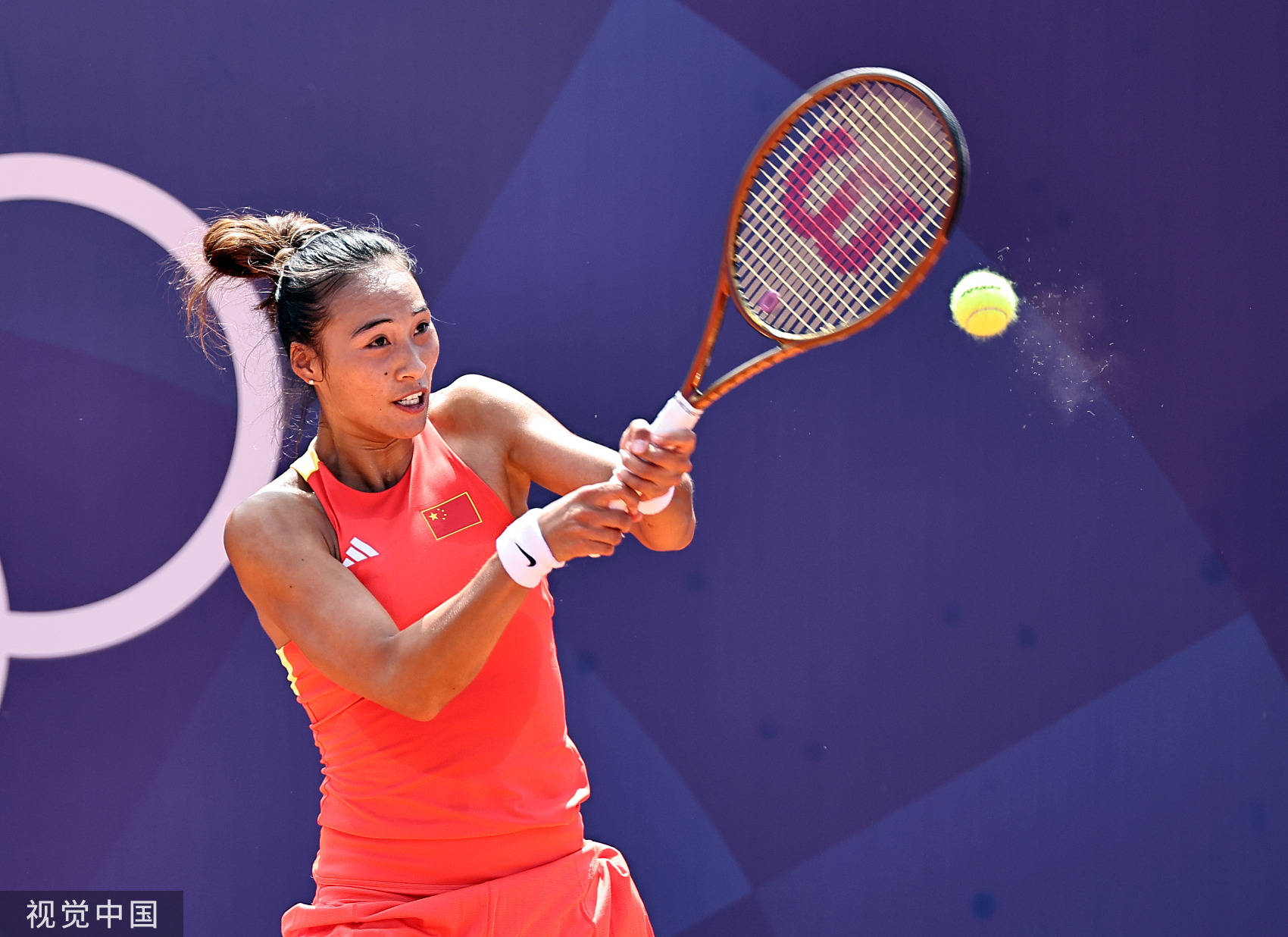 入以高压逼 入以高压逼